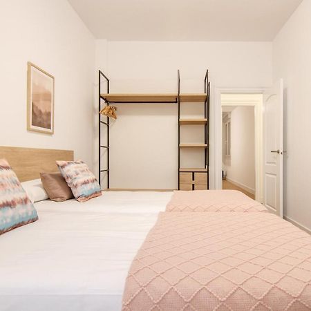 Appartamento Elegante y Recién Reformado en Abando Bilbao Esterno foto