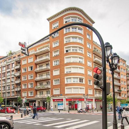 Appartamento Elegante y Recién Reformado en Abando Bilbao Esterno foto