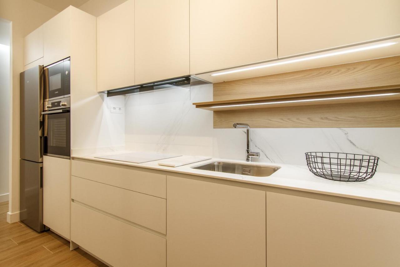 Appartamento Elegante y Recién Reformado en Abando Bilbao Esterno foto